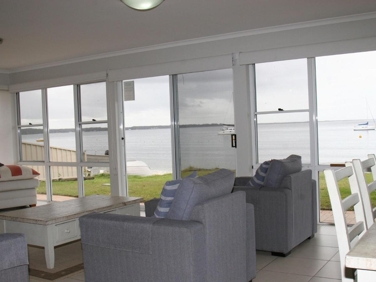 The Clippers 1 Fabulous Waterfront Unit Apartment Salamander Bay Exterior photo